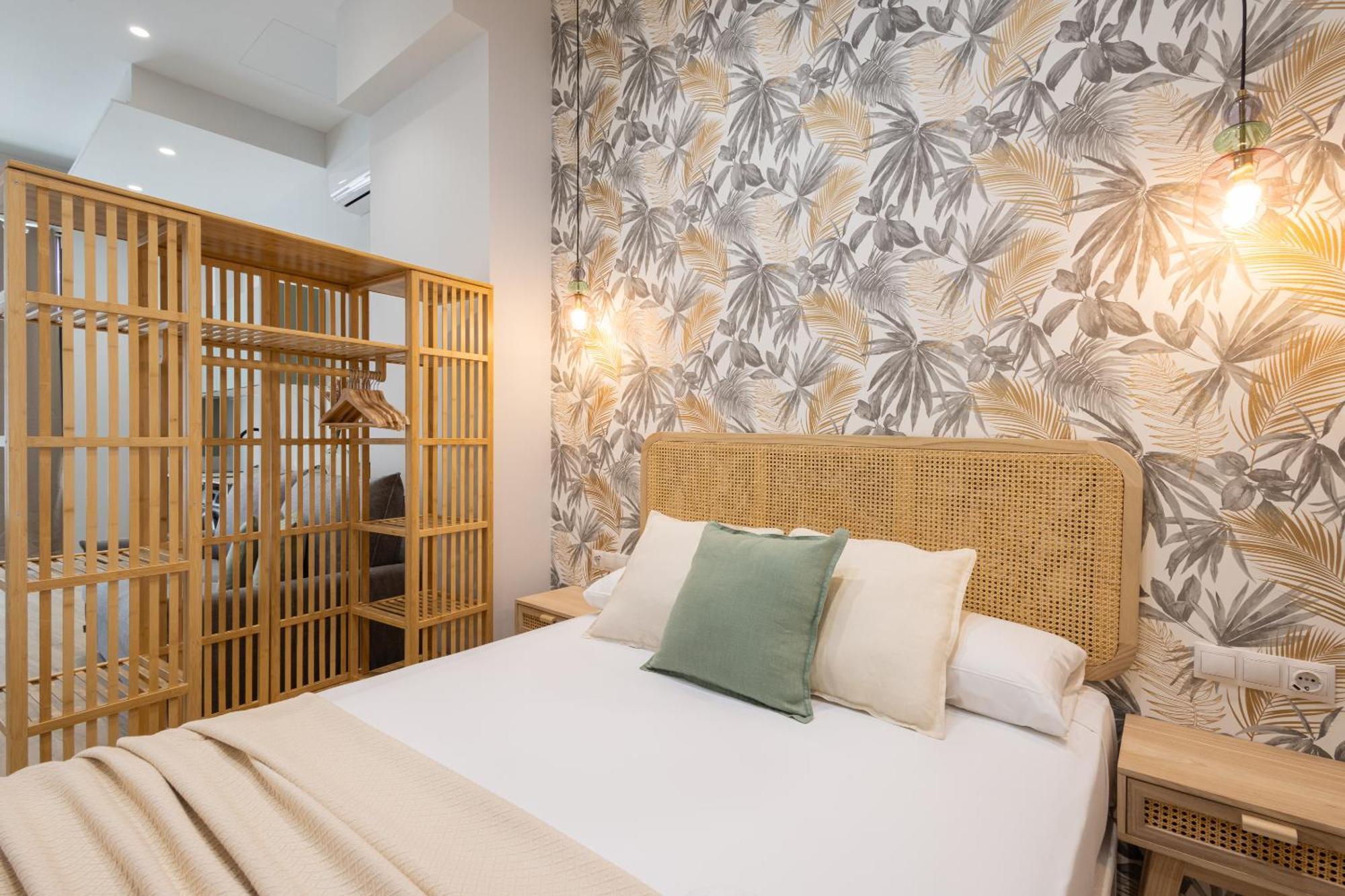 Florit Flats - The Trafalgar Apartments I Valencia Exteriör bild